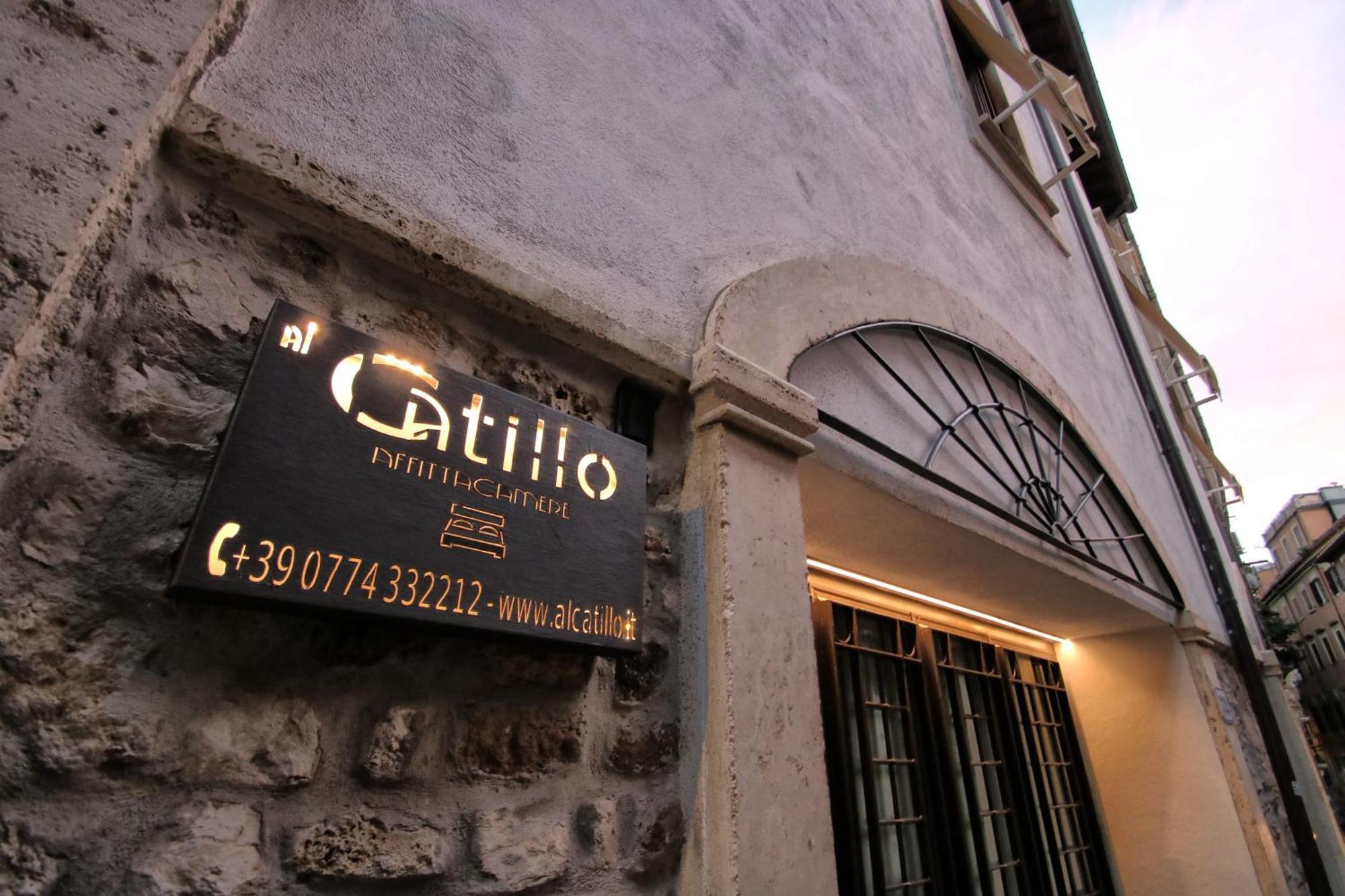 Al Catillo Tivoli Luaran gambar